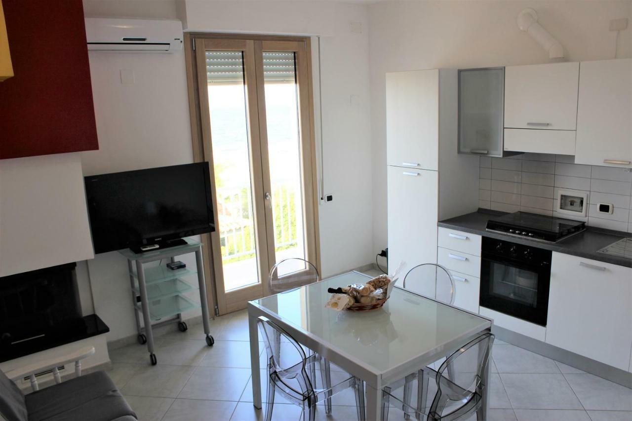 Appartamenti Costa Dei Trulli Torre Canne Exteriör bild